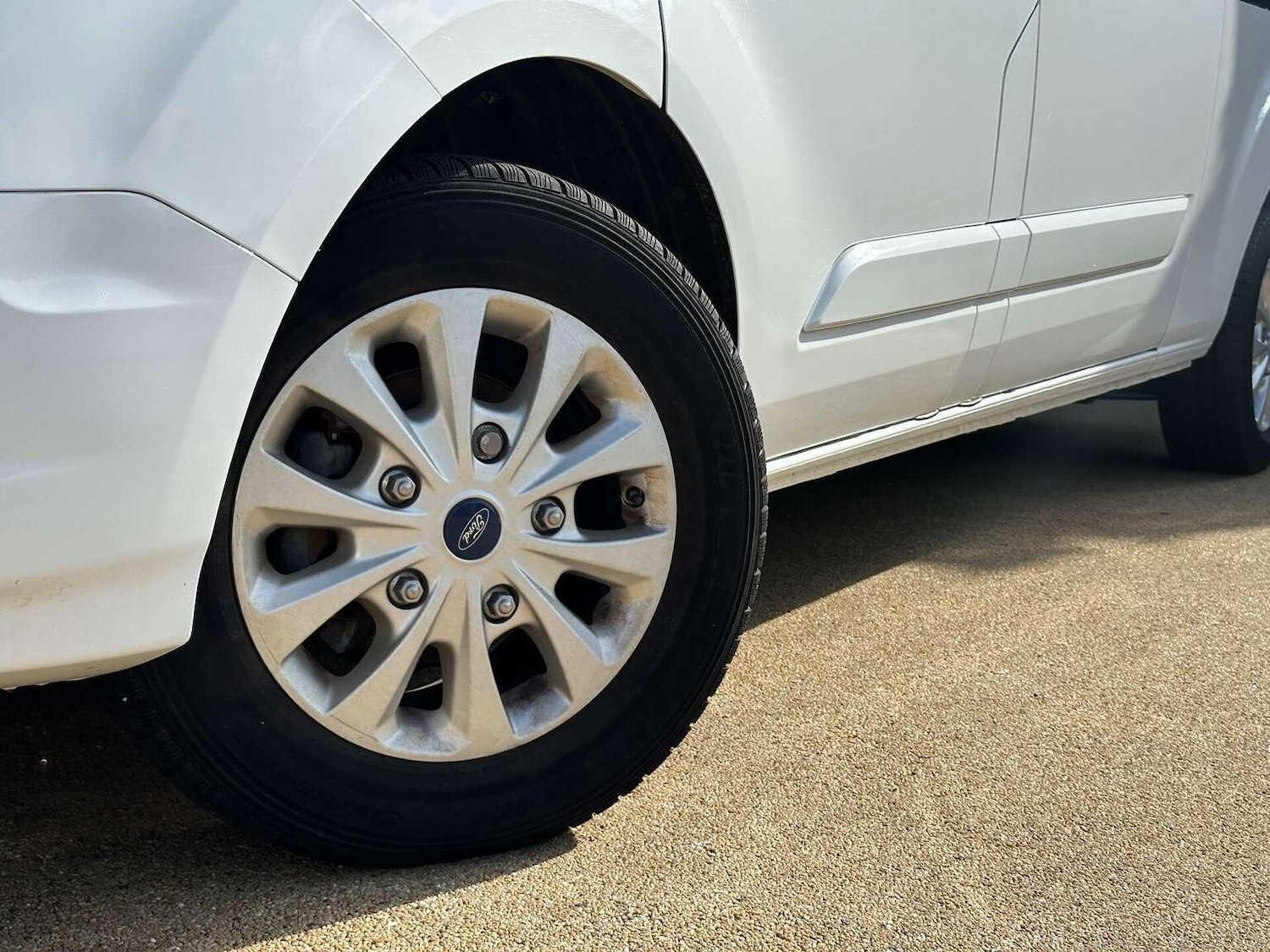 Used Ford Transit Custom 2022 for sale - 76427948: Photo 2