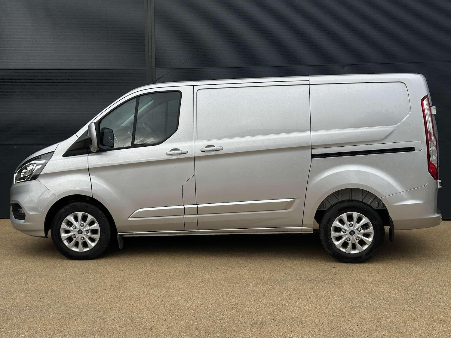 Used Ford Transit Custom 2022 for sale - 76427945: Photo 11