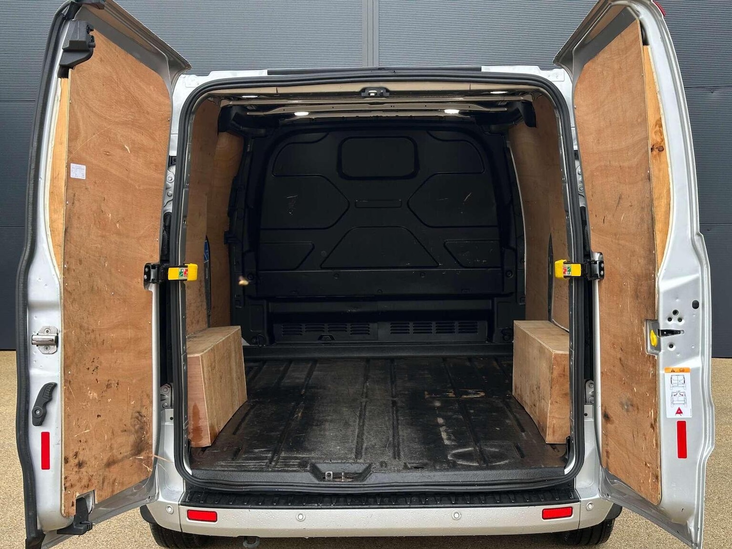 Used Ford Transit Custom 2022 for sale - 76427945: Photo 19