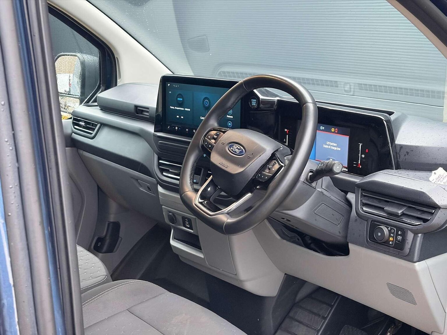 Used Ford Transit Custom 2024 for sale - 77264420: Photo 2