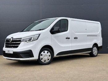 Renault Trafic feature image