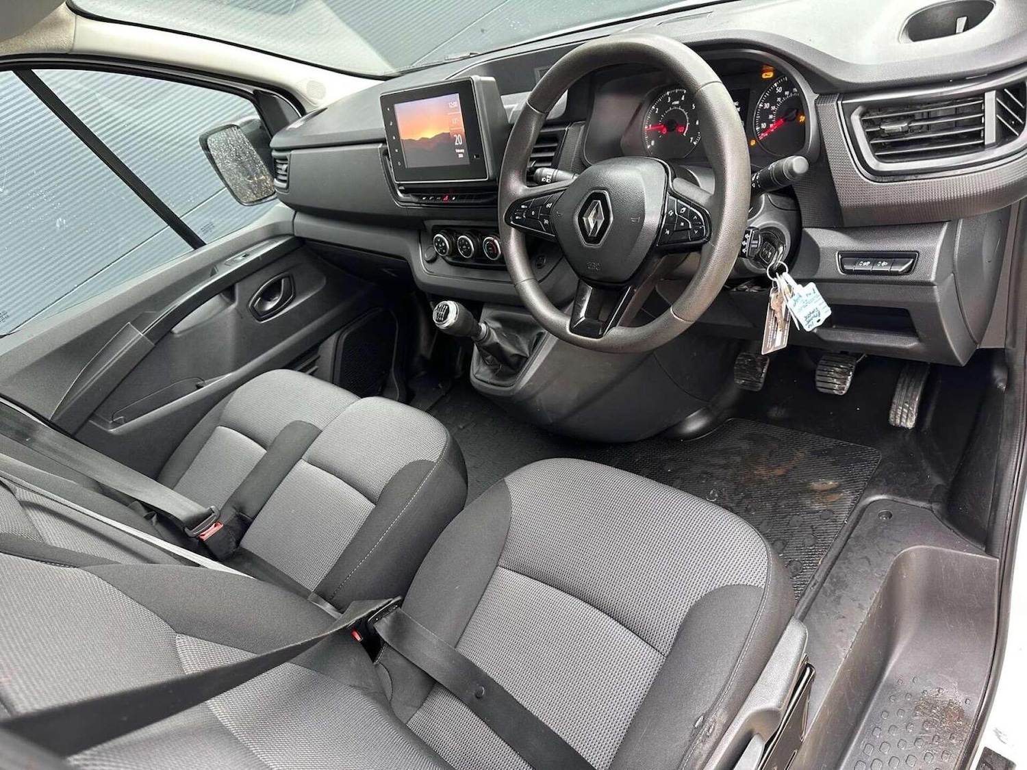 Used Renault Trafic 2022 for sale - 77622490: Photo 2