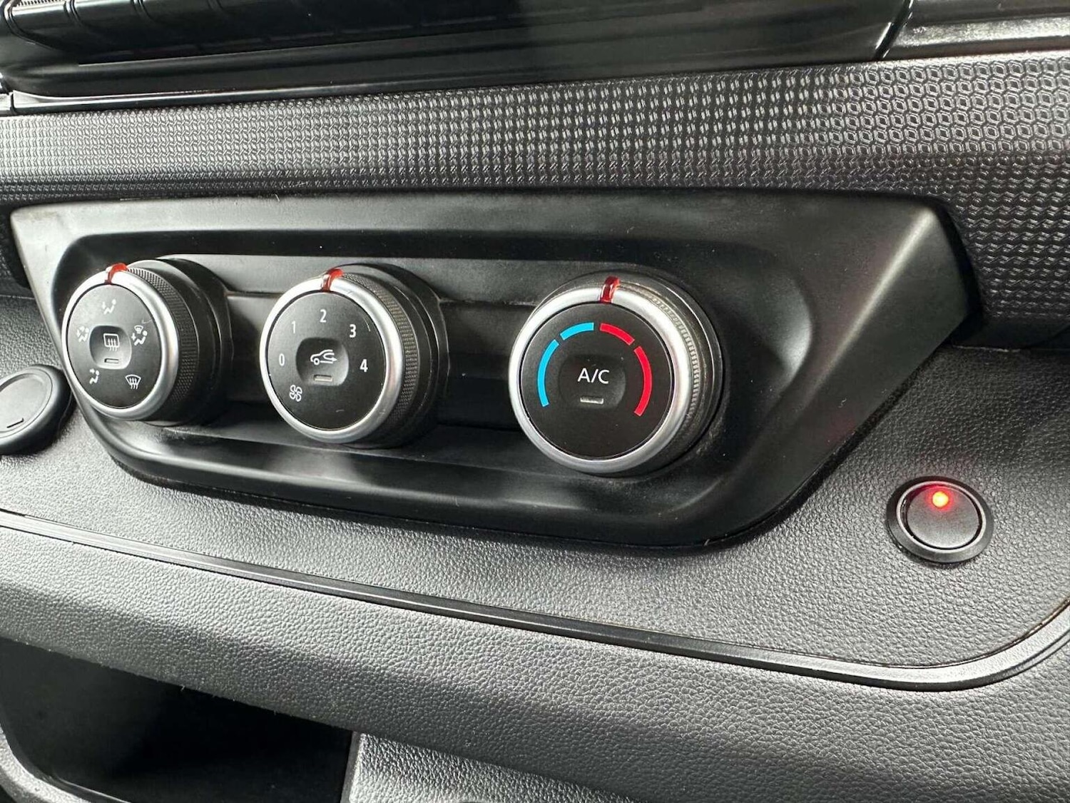 Used Renault Trafic 2022 for sale - 77622490: Photo 26