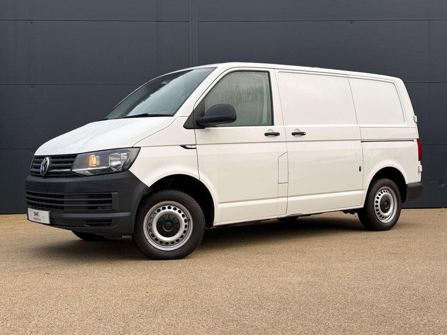 Used Volkswagen Transporter 2019 for sale - 77289261: Photo 1