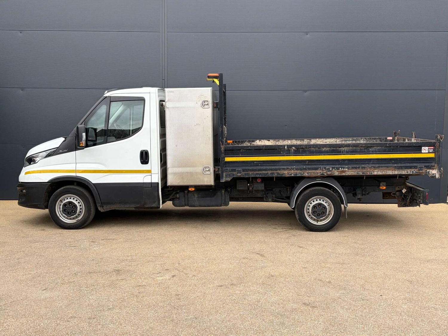 Used Iveco Daily 2023 for sale - 78198034: Photo 2