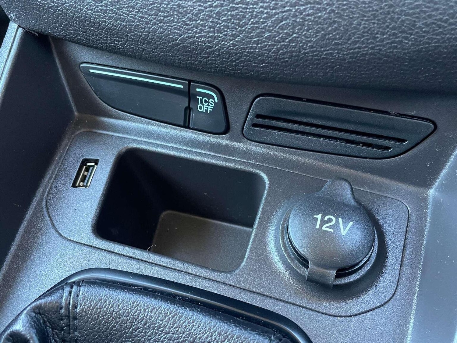 Used Ford Transit Courier 2019 for sale - 76725603: Photo 40