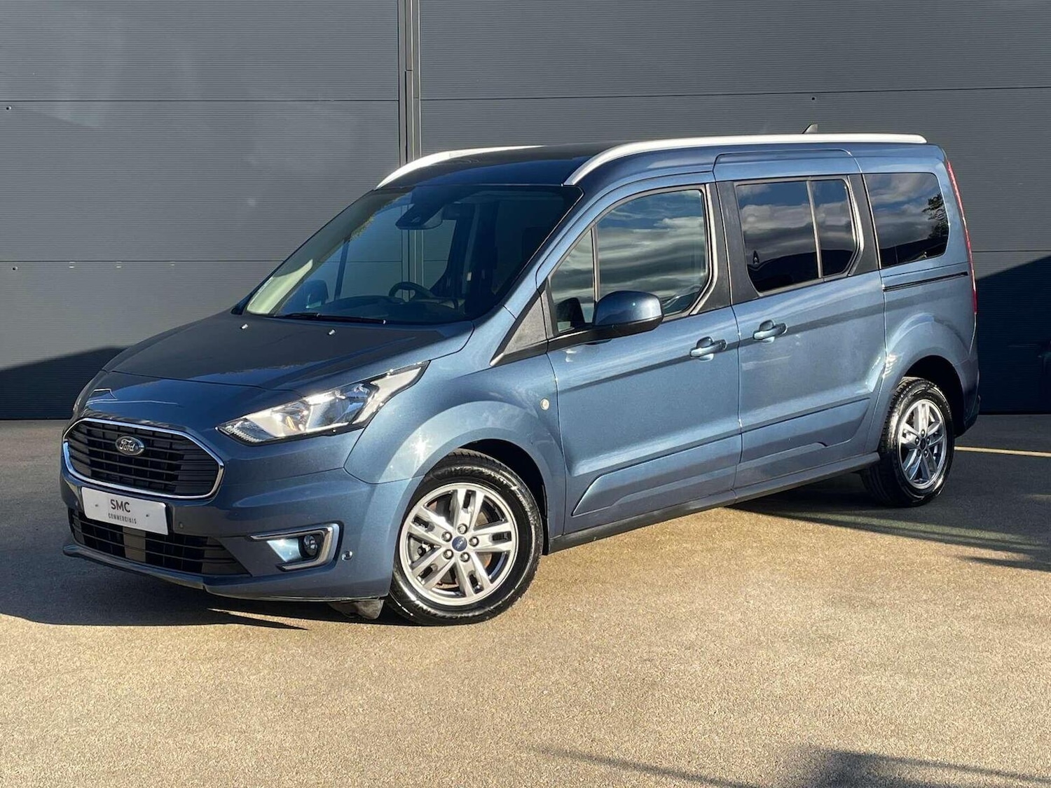 Used Ford Grand Tourneo Connect 2021 for sale - 76725607: Photo 1