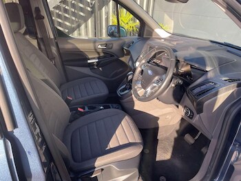 Used Ford Grand Tourneo Connect 2021 for sale - 76725607: Photo