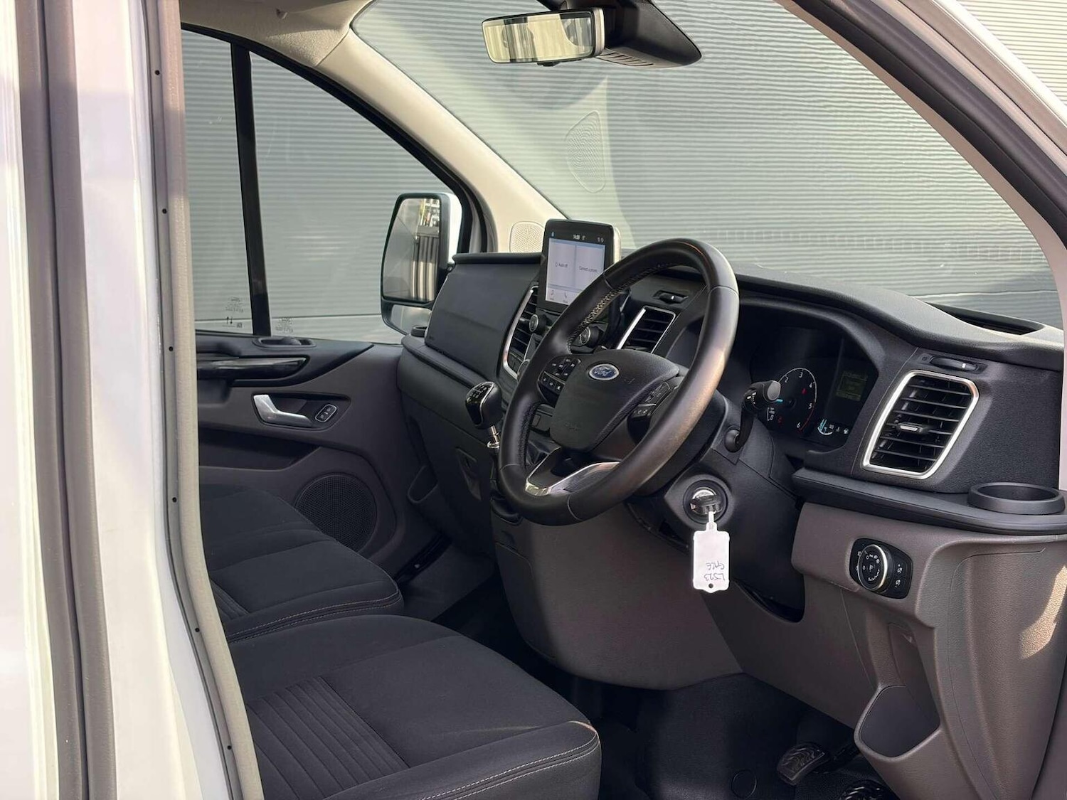 Used Ford Transit Custom 2023 for sale - 77154445: Photo 2