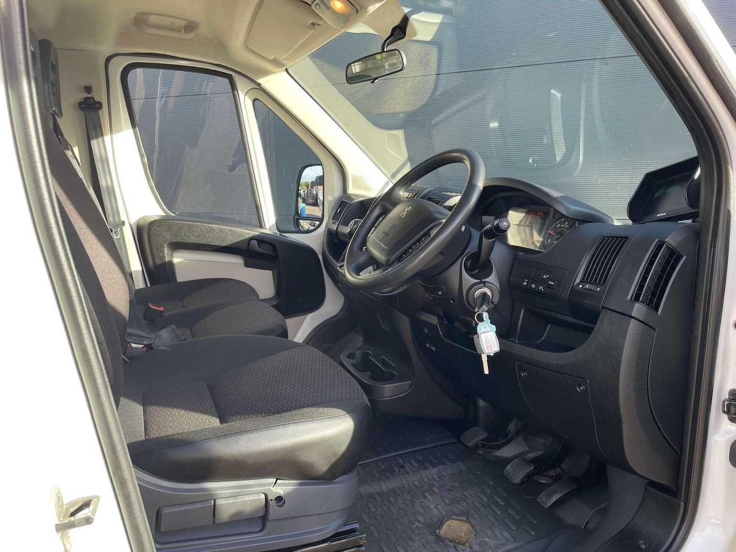 Used Peugeot Boxer 2020 for sale - 76712854: Photo 2