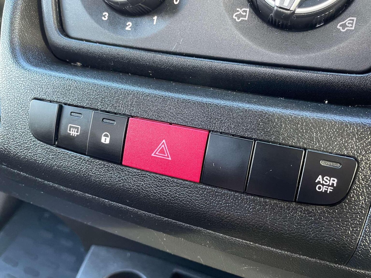 Used Peugeot Boxer 2020 for sale - 76712854: Photo 32