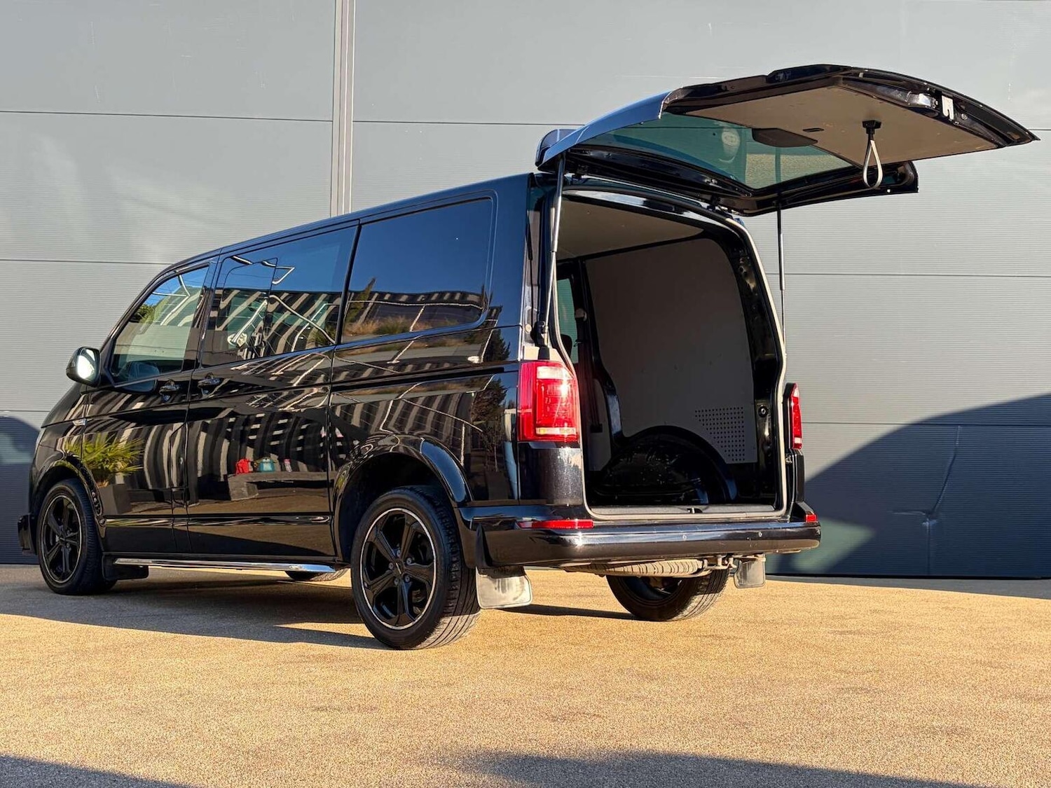 Used Volkswagen Transporter 2019 for sale - 76945564: Photo 19