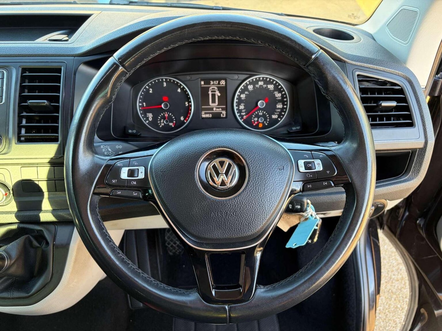 Used Volkswagen Transporter 2019 for sale - 76945564: Photo 33