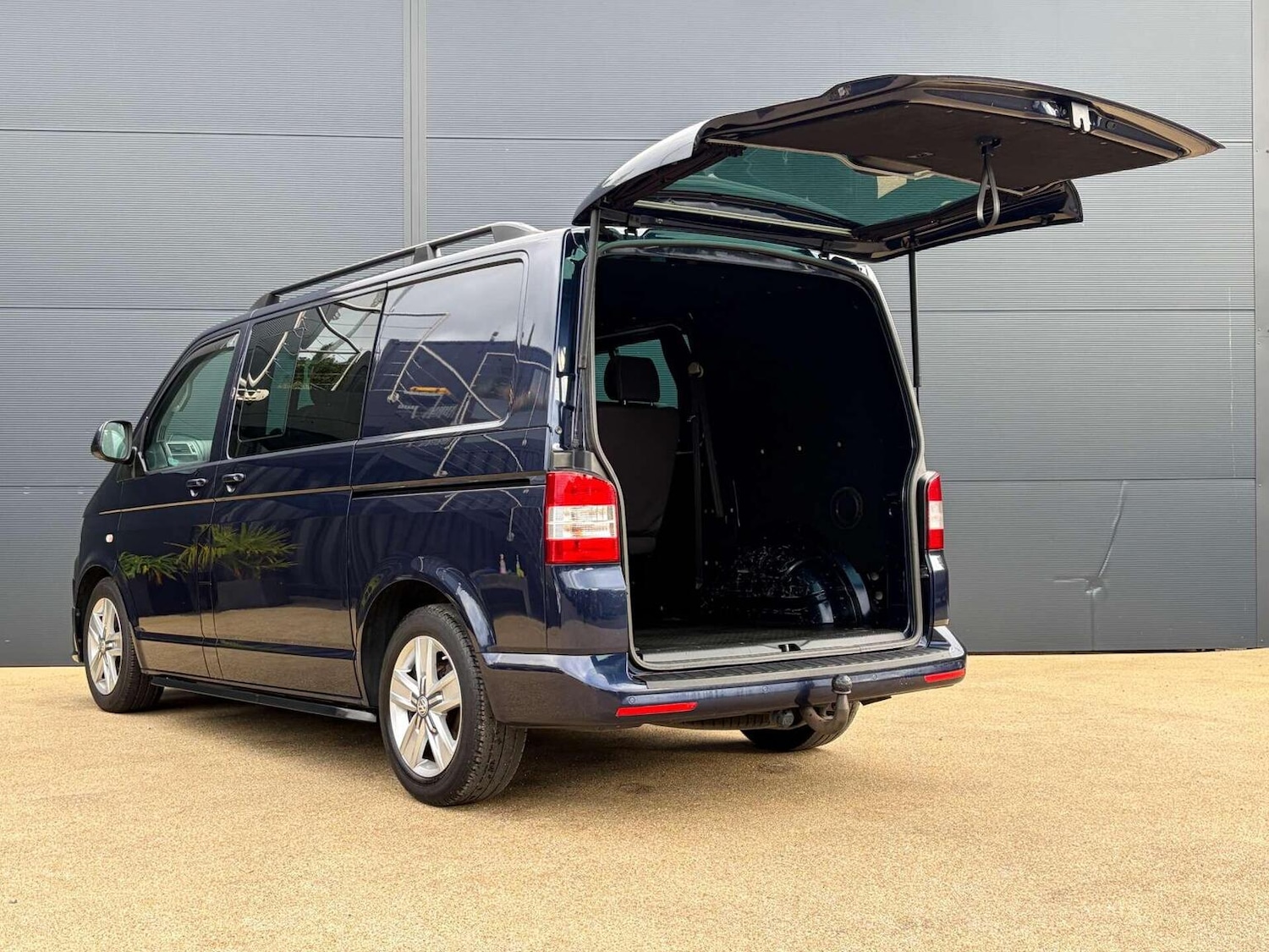 Used Volkswagen Transporter 2015 for sale - 77632467: Photo 13
