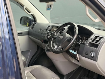 Used Volkswagen Transporter 2015 for sale - 77632467: Photo