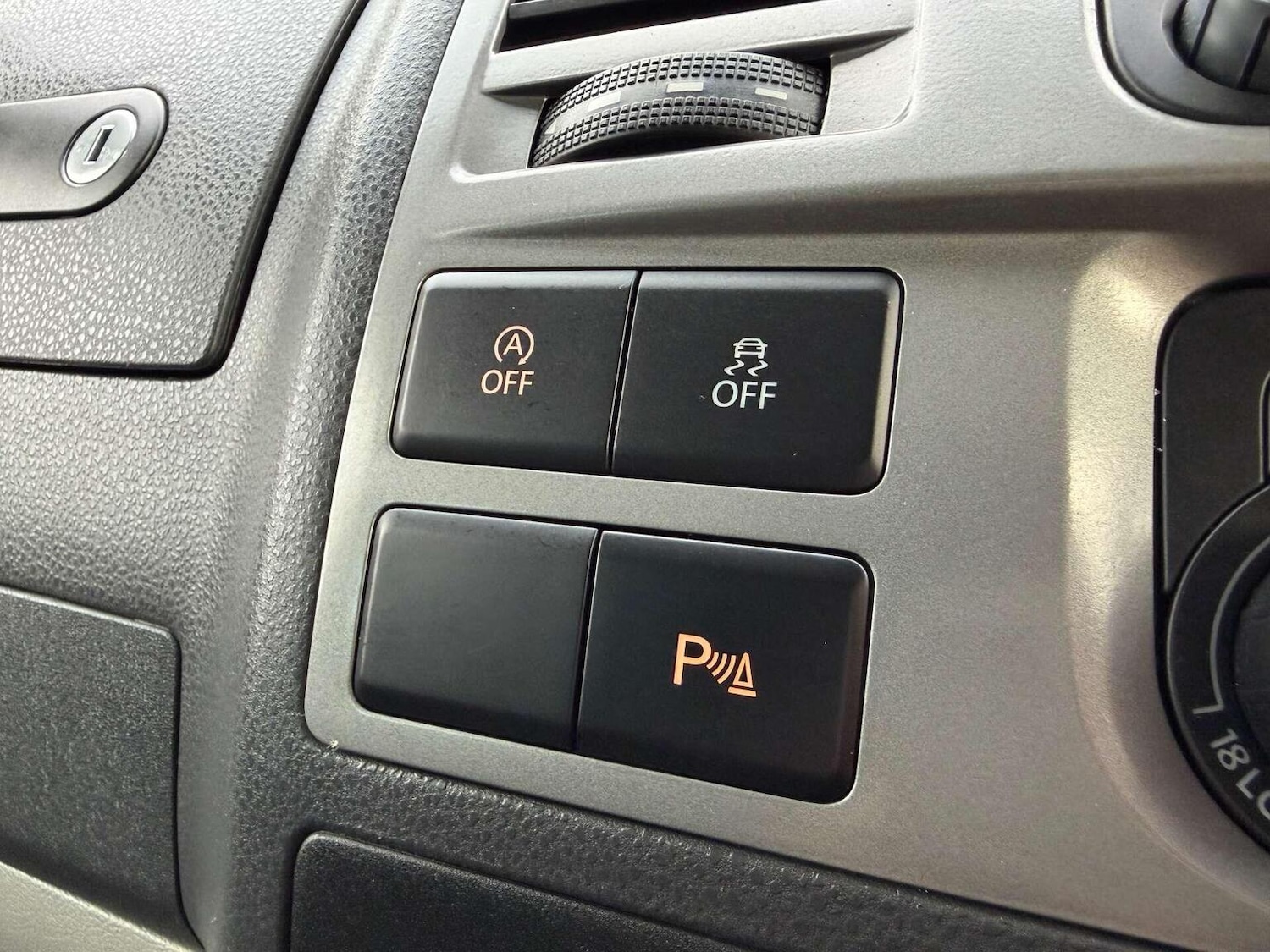 Used Volkswagen Transporter 2015 for sale - 77632467: Photo 35