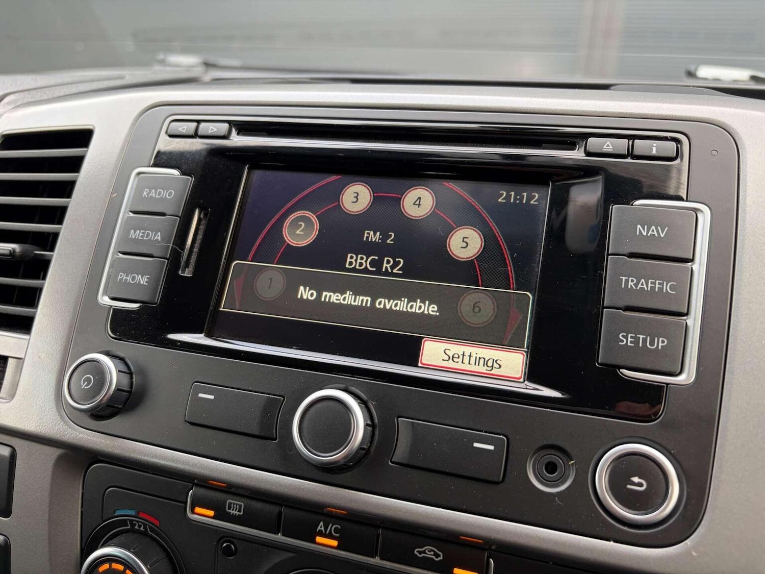 Used Volkswagen Transporter 2015 for sale - 77632467: Photo 39