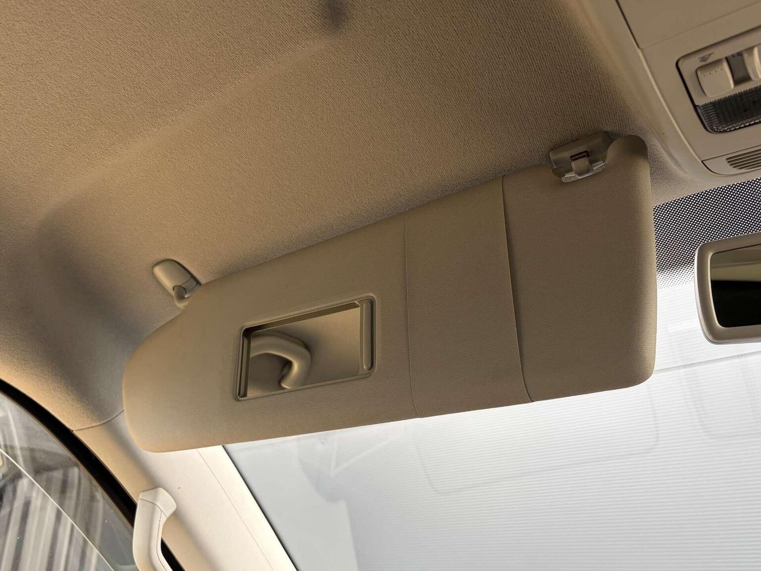 Used Volkswagen Transporter 2015 for sale - 77632467: Photo 51