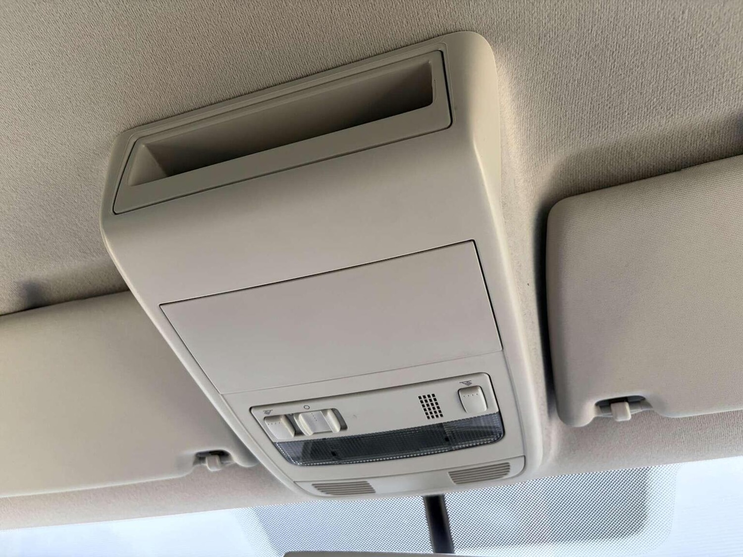 Used Volkswagen Transporter 2015 for sale - 77632467: Photo 52