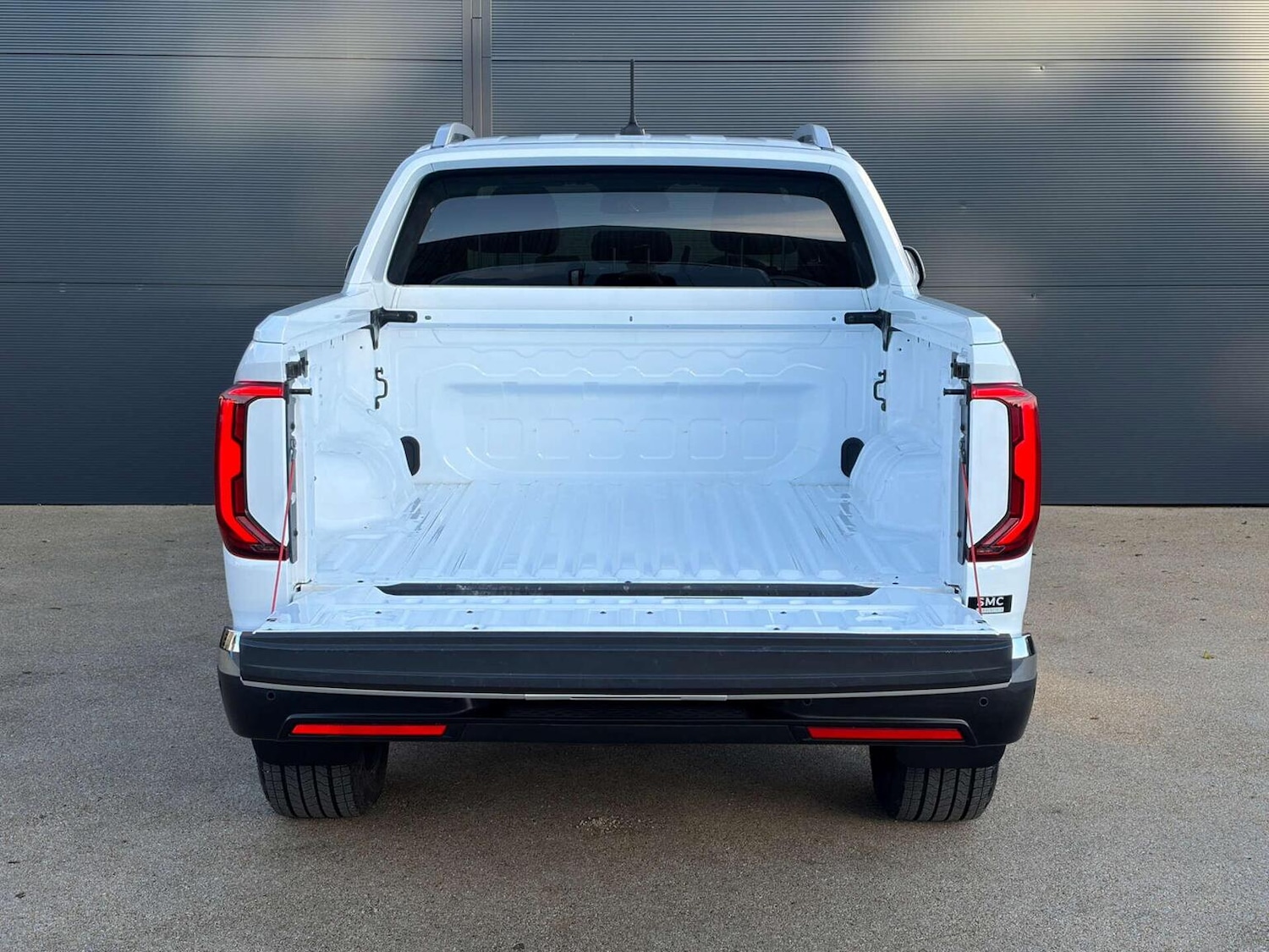 Used Volkswagen Amarok 2024 for sale - 77423561: Photo 10