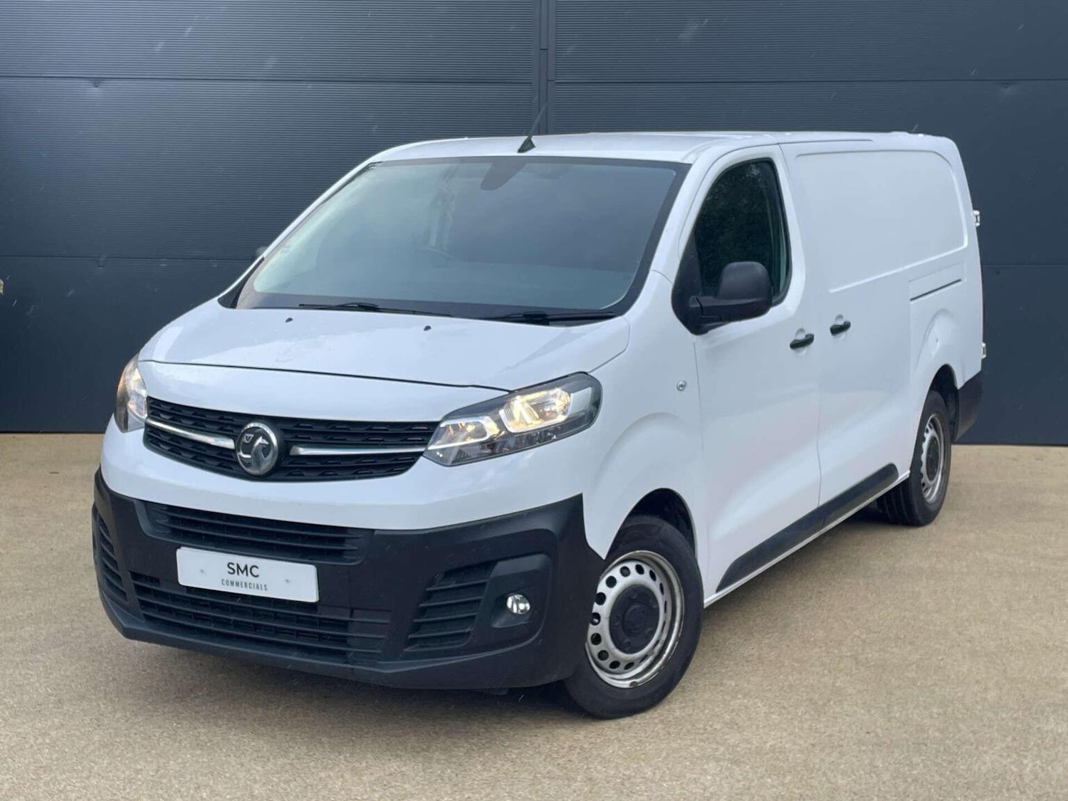 Used Vauxhall Vivaro 2022 for sale - 76427892: Photo 1