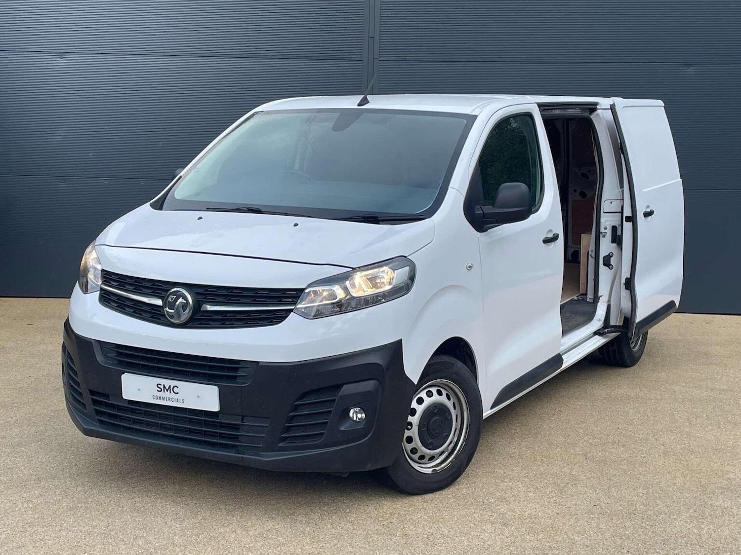 Used Vauxhall Vivaro 2022 for sale - 76427892: Photo 5