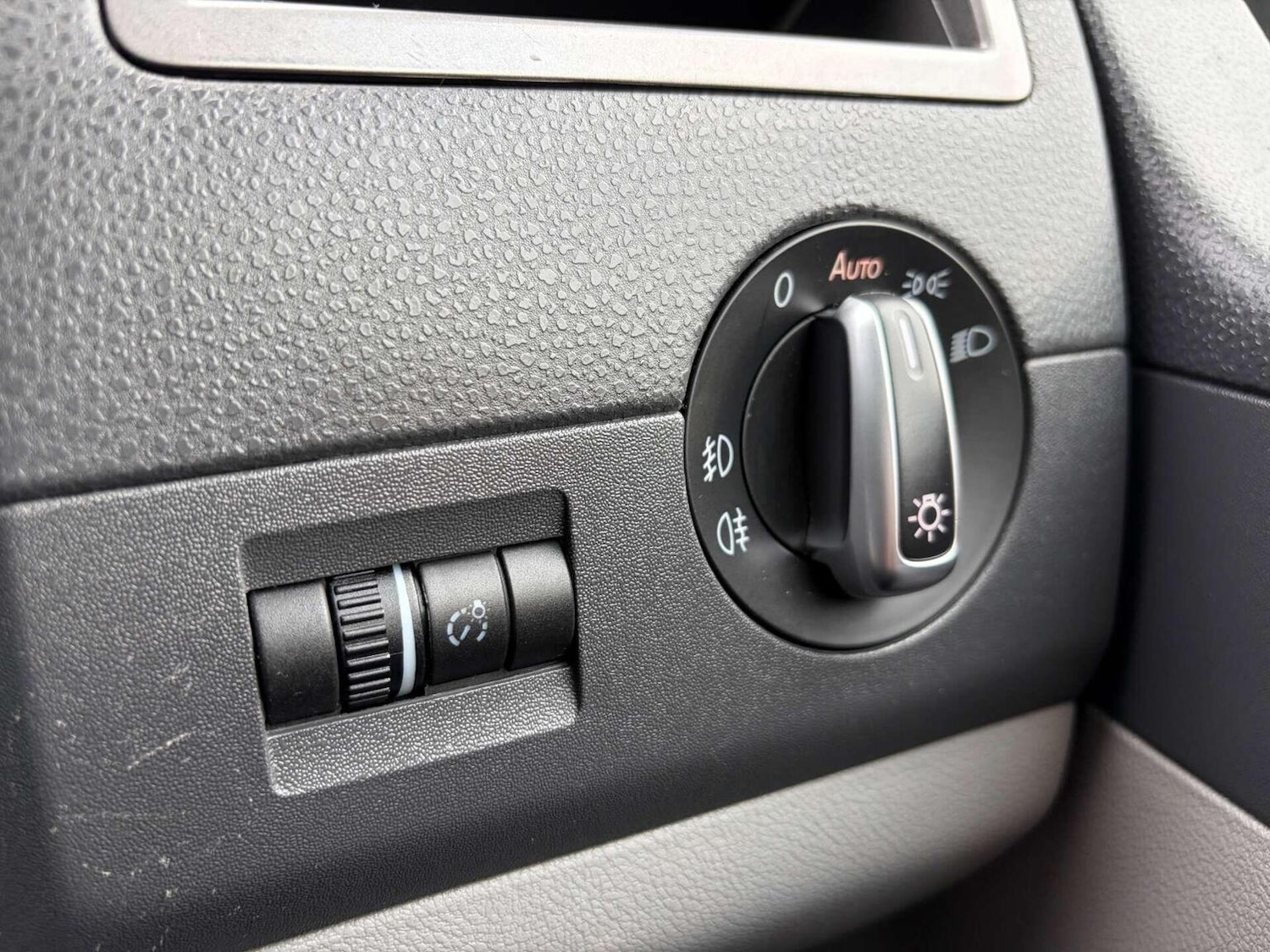 Used Volkswagen Transporter 2015 for sale - 76945593: Photo 25