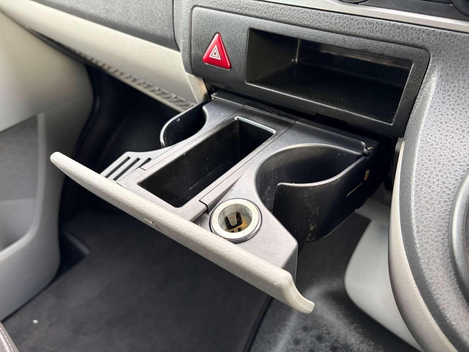 Used Volkswagen Transporter 2015 for sale - 76945593: Photo 49