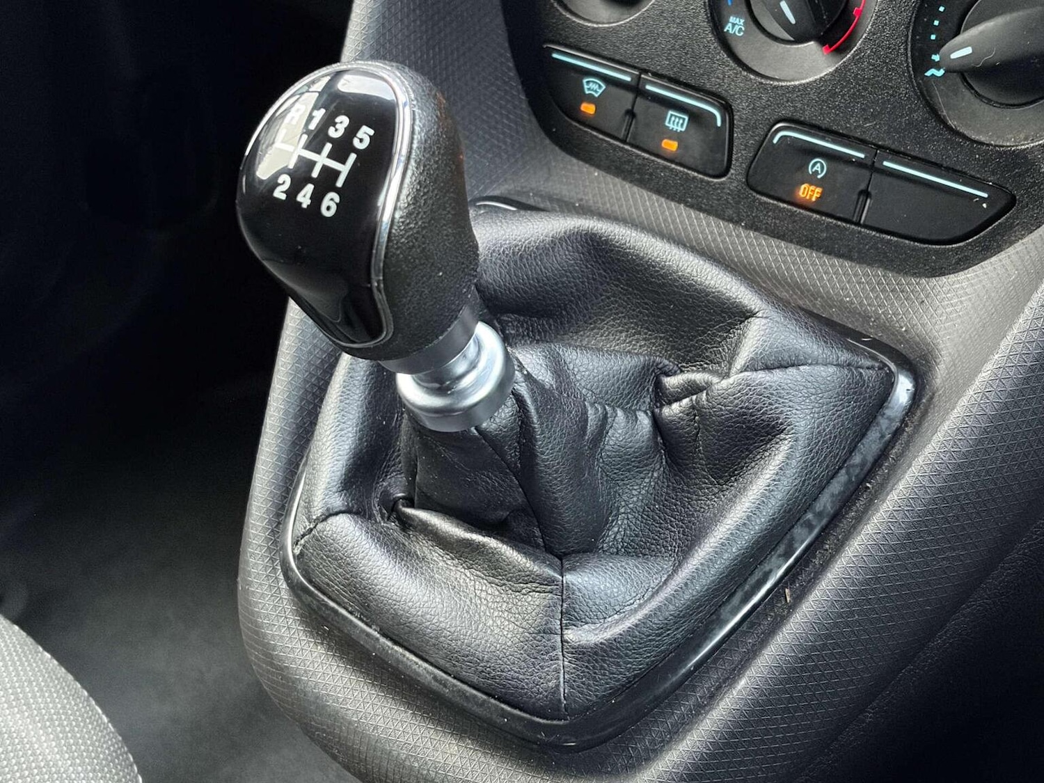 Used Ford Transit Connect 2018 for sale - 77289259: Photo 39