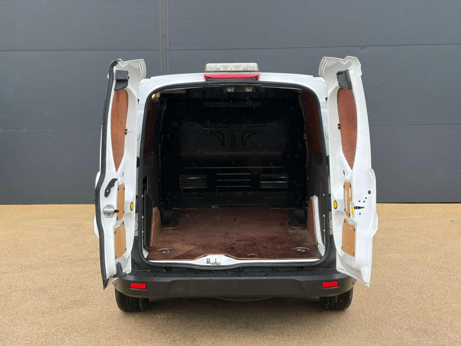 Used Ford Transit Connect 2019 for sale - 77650057: Photo 17