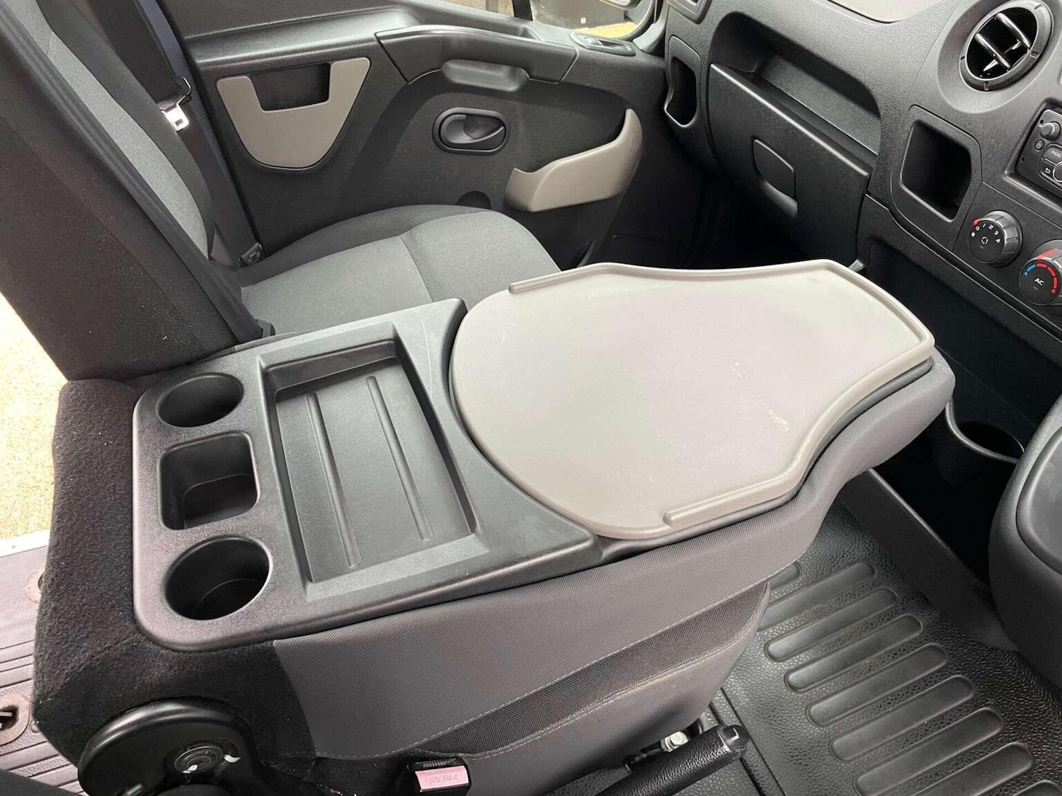 Used Nissan NV400 2013 for sale - 76427891: Photo 6