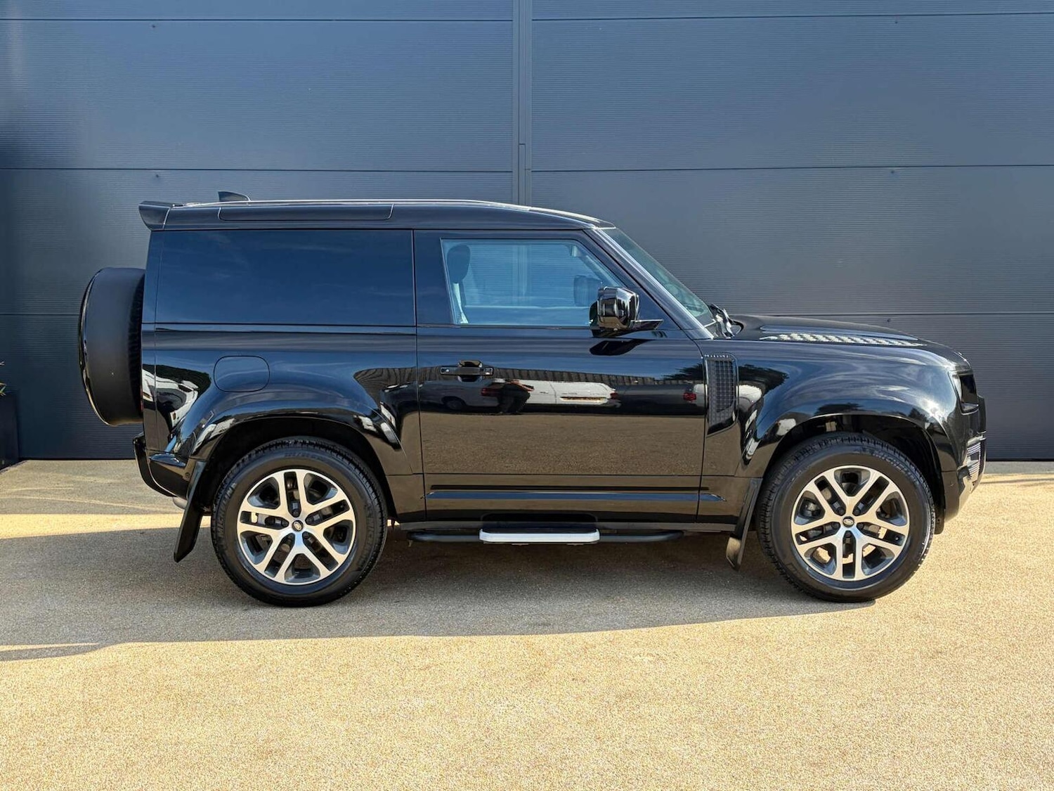 Used Land Rover Defender 2022 for sale - 77729558: Photo 13