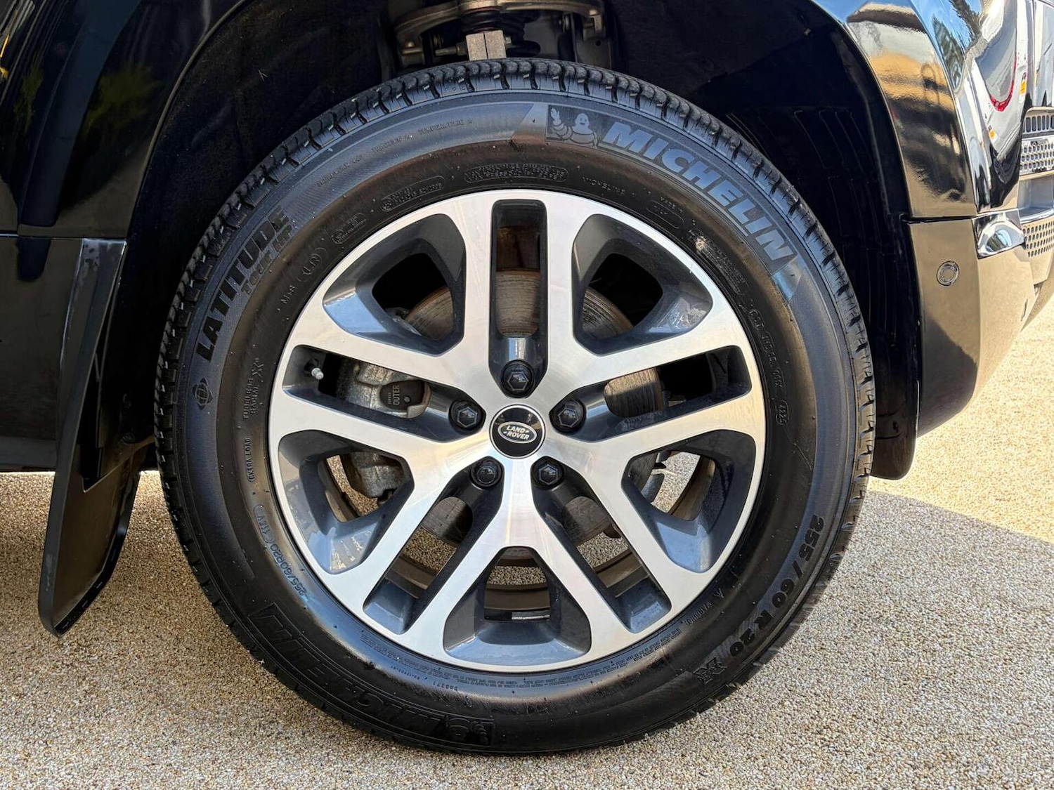 Used Land Rover Defender 2022 for sale - 77729558: Photo 35