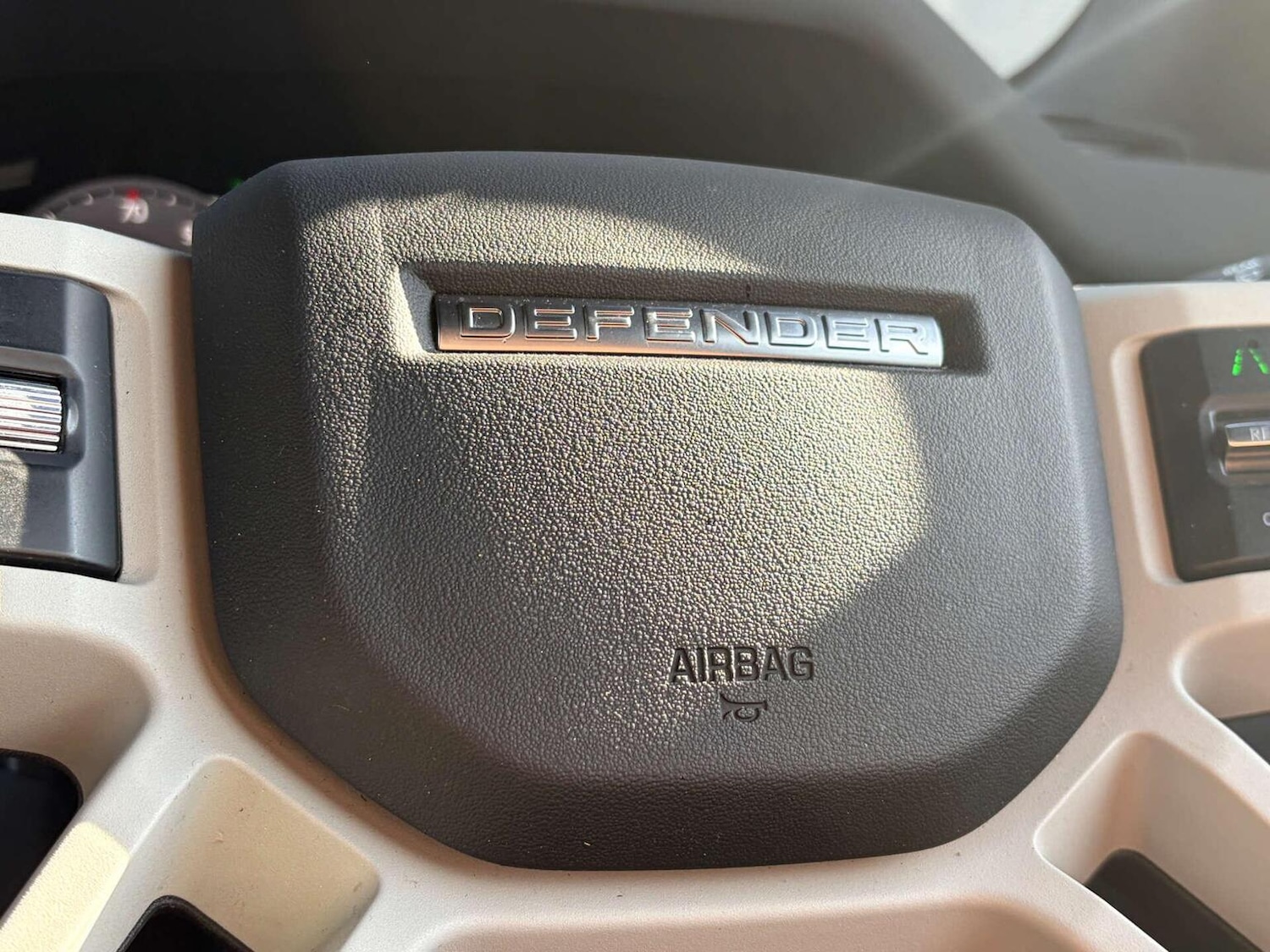 Used Land Rover Defender 2022 for sale - 77729558: Photo 46