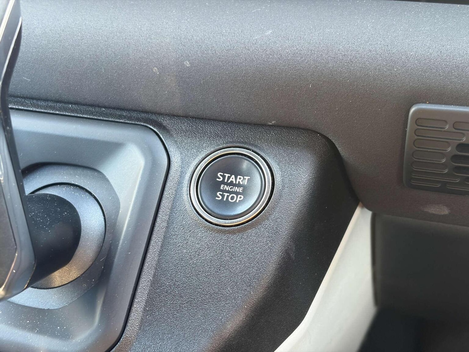 Used Land Rover Defender 2022 for sale - 77729558: Photo 51