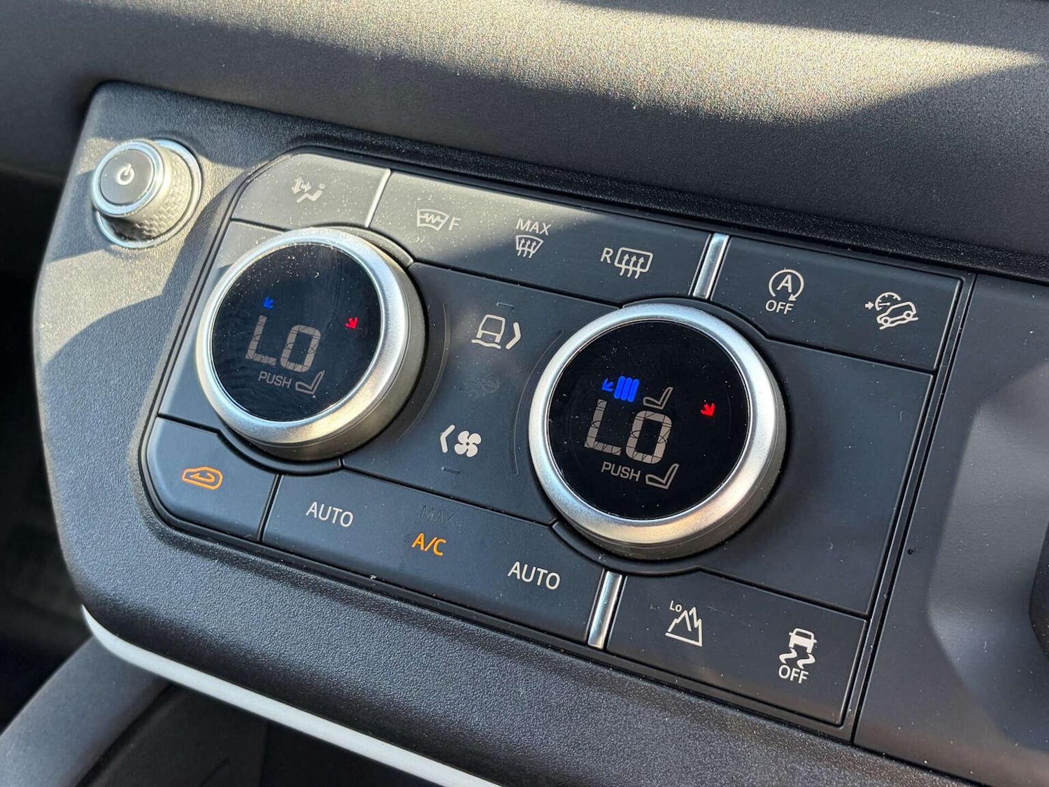 Used Land Rover Defender 2022 for sale - 77729558: Photo 53