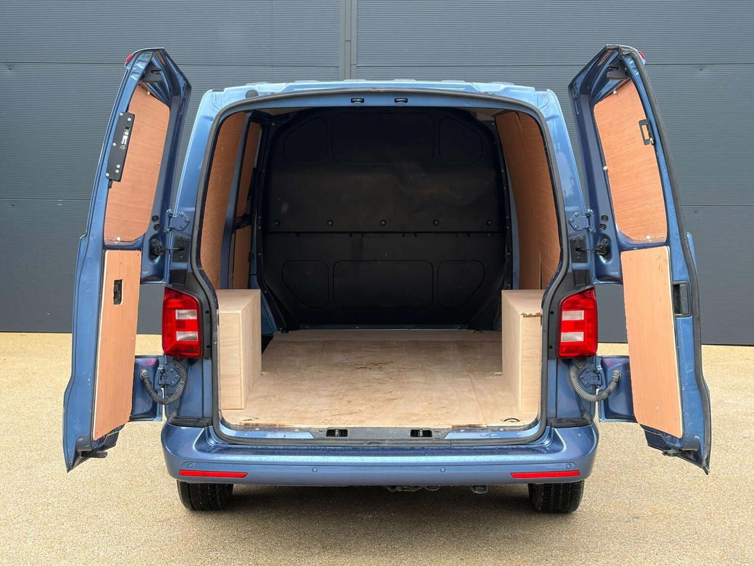 Used Volkswagen Transporter 2019 for sale - 77438249: Photo 15