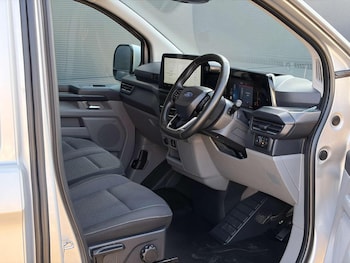 Used Ford Transit Custom 2024 for sale - 78373388: Photo