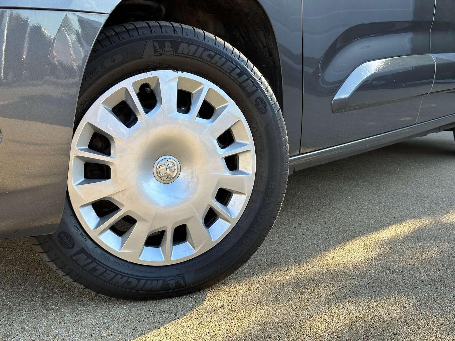 Used Vauxhall Combo 2024 for sale - 76725748: Photo 2