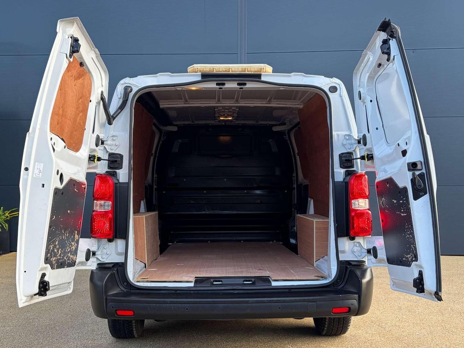 Used Vauxhall Vivaro 2022 for sale - 77329113: Photo 15