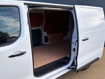 Used Vauxhall Vivaro 2022 for sale - 77329113: Photo