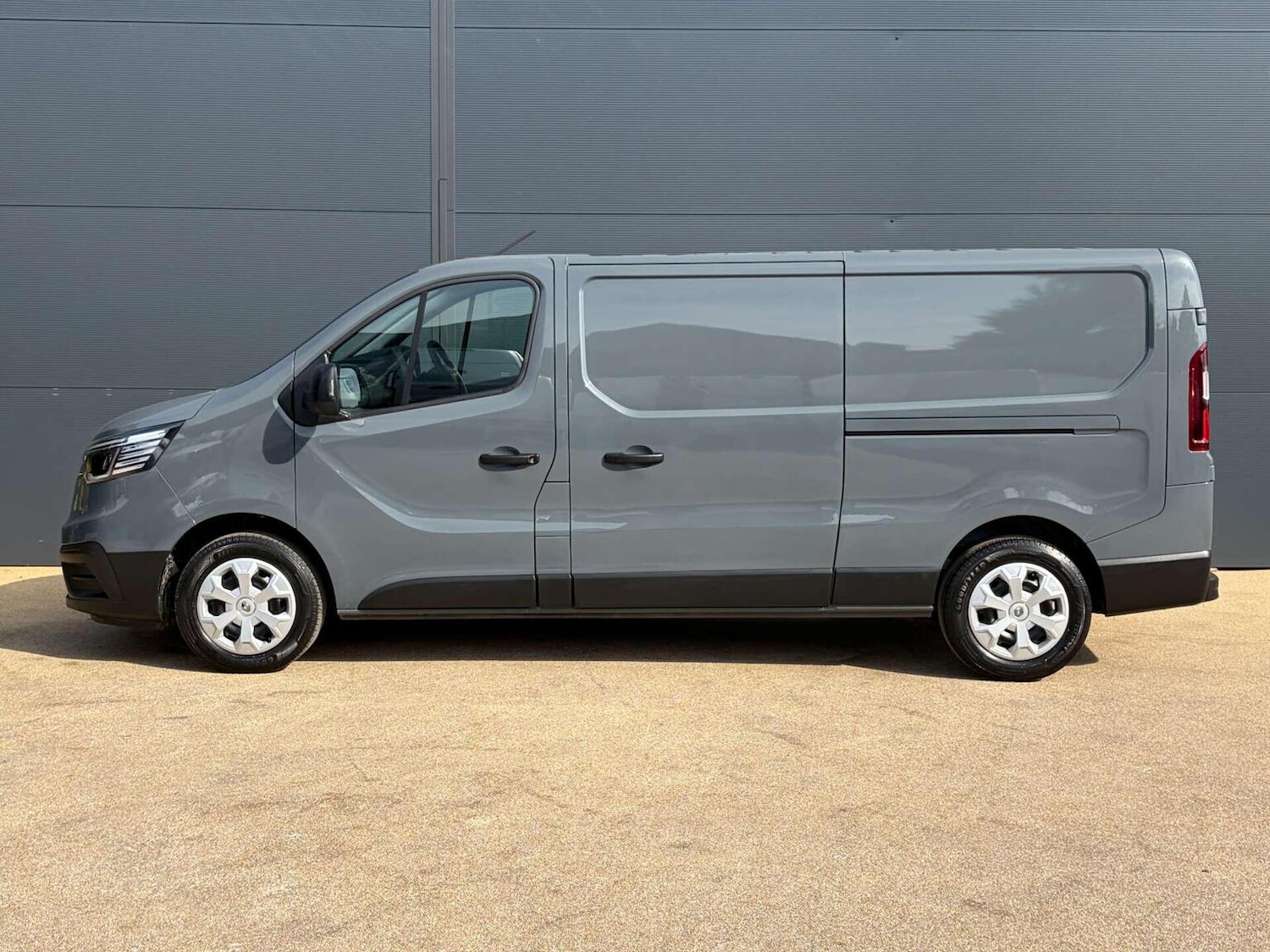 Used Renault Trafic 2024 for sale - 77997234: Photo 10