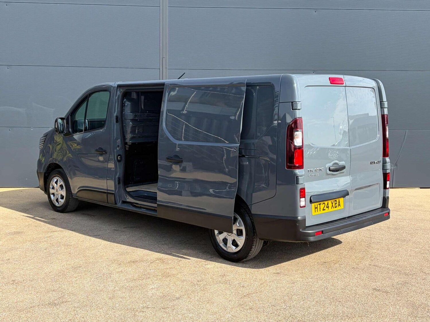 Used Renault Trafic 2024 for sale - 77997234: Photo 13