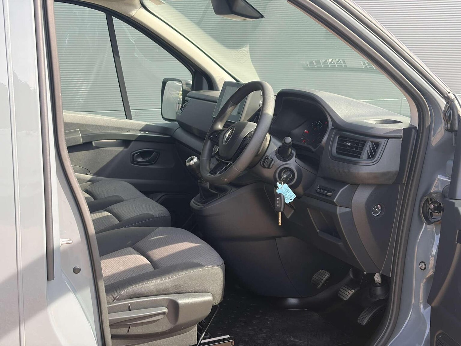 Used Renault Trafic 2024 for sale - 77997234: Photo 2