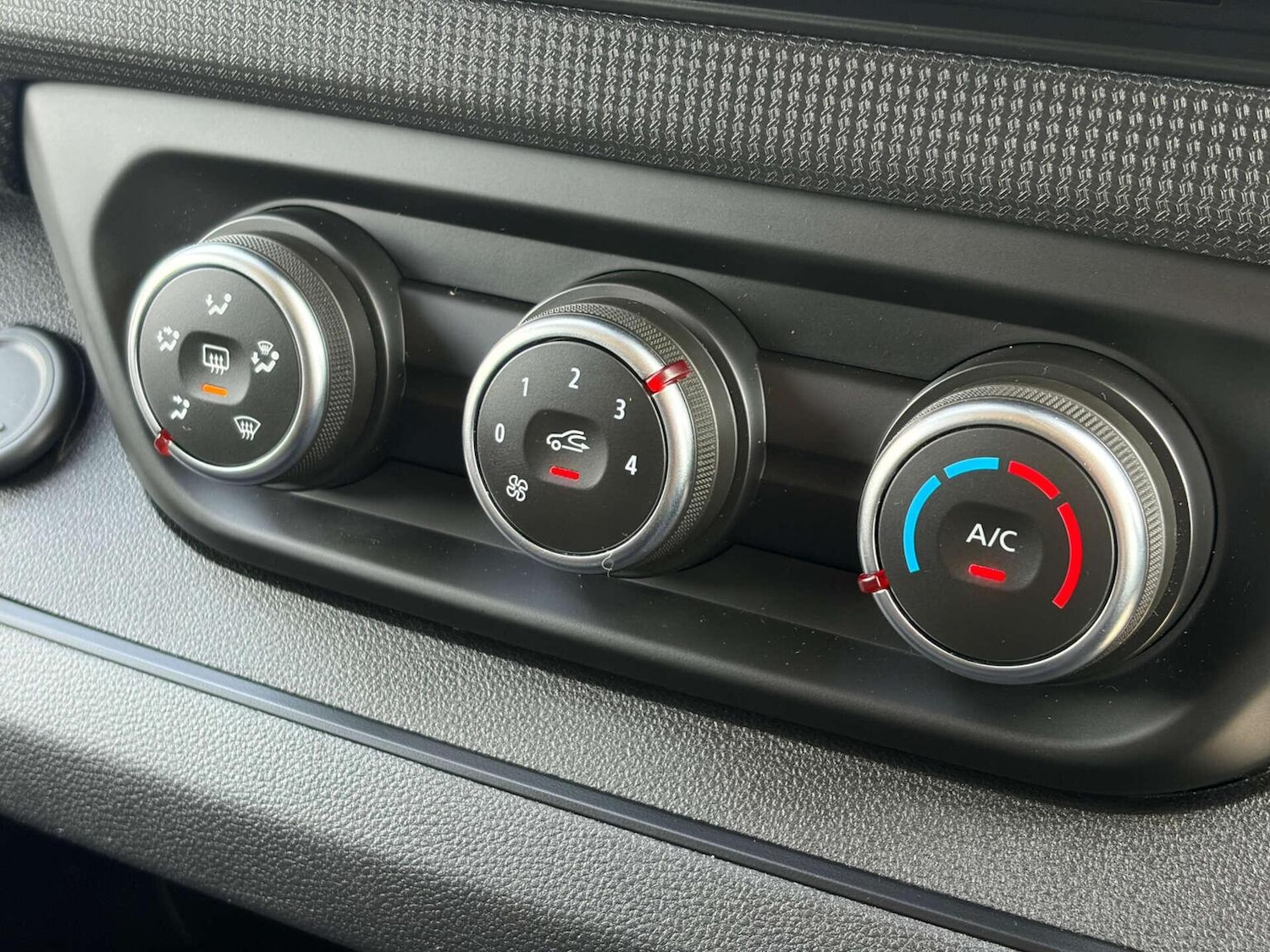 Used Renault Trafic 2024 for sale - 77997234: Photo 39