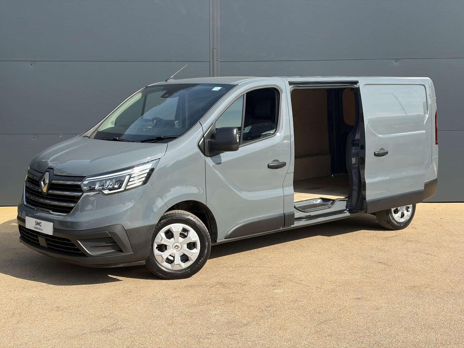 Used Renault Trafic 2024 for sale - 77997234: Photo 4