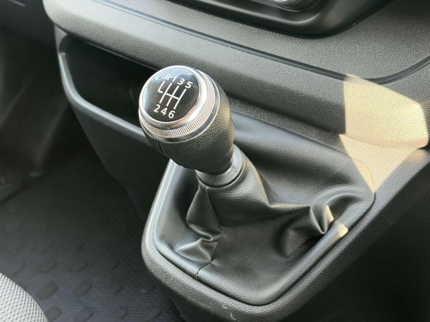 Used Renault Trafic 2024 for sale - 77997234: Photo 40