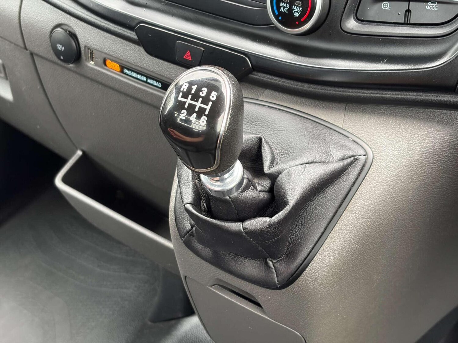 Used Ford Transit 2023 for sale - 77880928: Photo 40