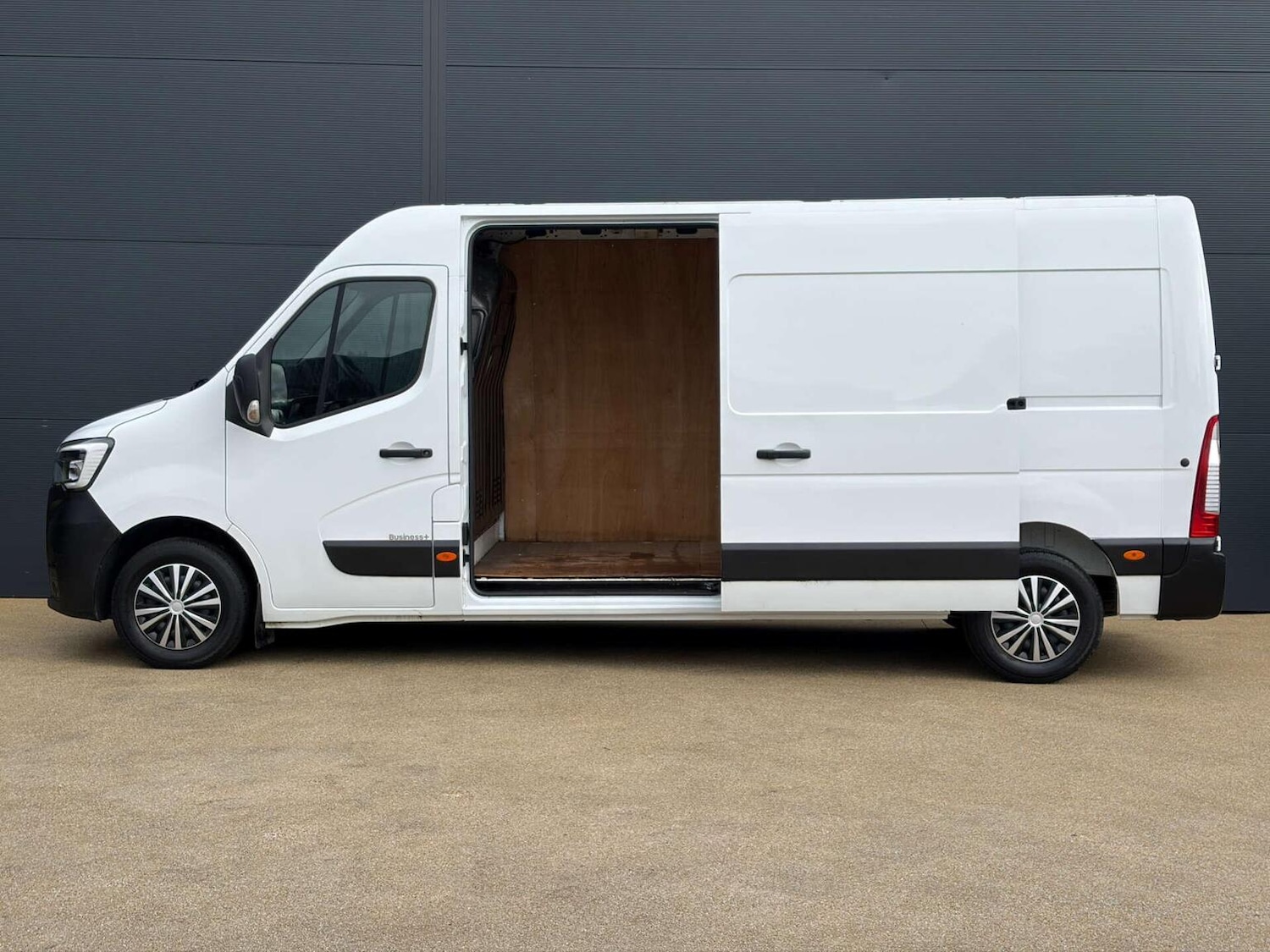 Used Renault Master 2022 for sale - 77897825: Photo 11