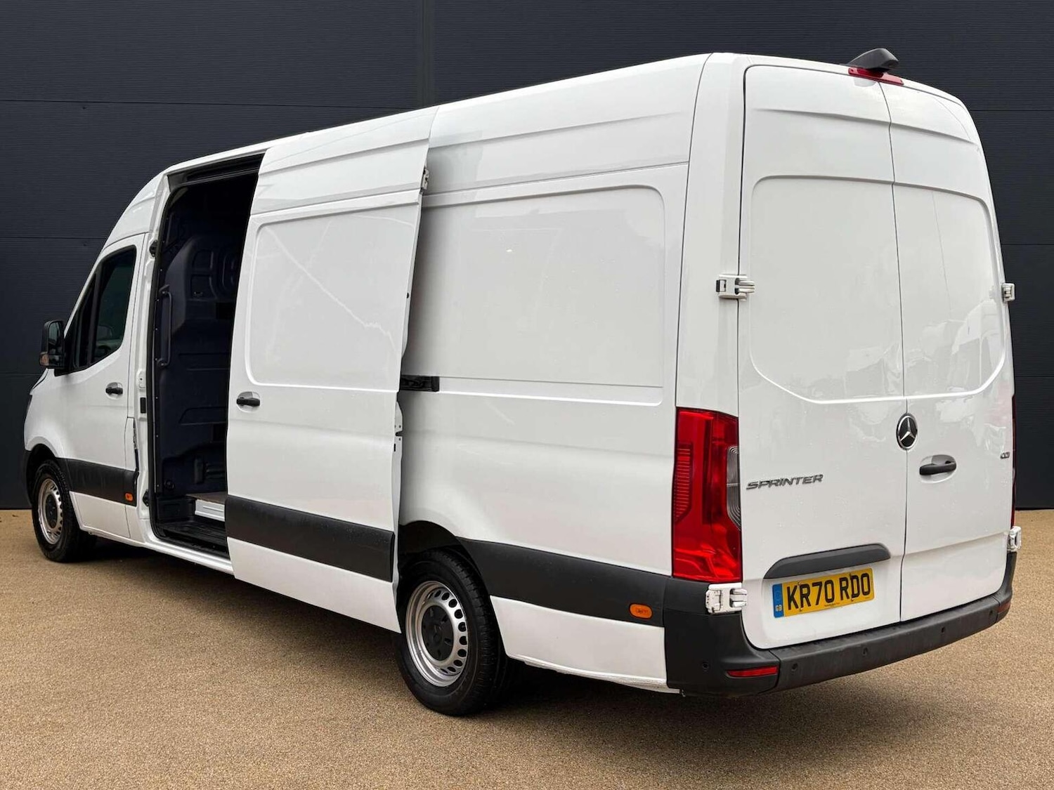 Used Mercedes-Benz Sprinter 2020 for sale - 77271022: Photo 11